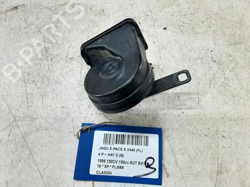 horn-jaguar-e-pace-x540-2017-32245153 main image