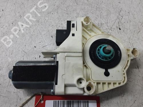 Left front window motor AUDI A5 (8T3) 1.8 TFSI | BP25994469E21 - Image 3