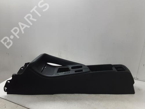 Used Middle console BMW X1 (F48) sDrive 16 d (116 hp) 28144231