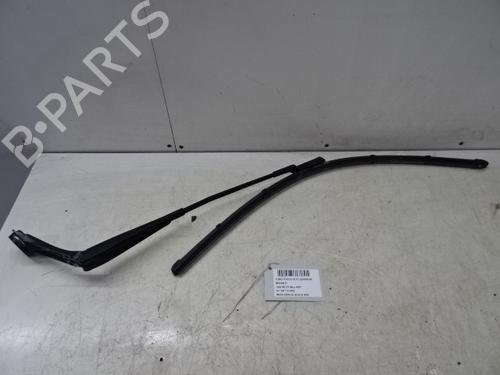 front-windshield-wiper-arm-ford-focus-iii-turnier-2010-2011-2012-2013-2014-2015-2016-2017-2018-2019-2020-32243171 main image