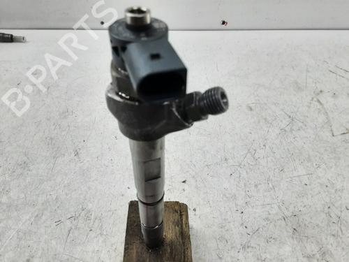 Used Injector VW GOLF VII (5G1, BQ1, BE1, BE2) 2.0 TDI (150 hp) 28472598