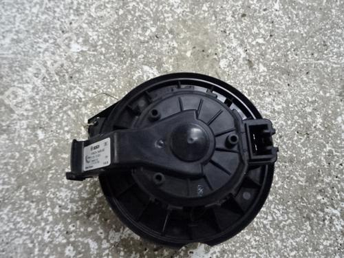 Used Heater blower motor FORD FIESTA VI (CB1, CCN) 1.4 TDCi (70 hp) 20271175