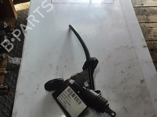 Used Clutch slave cylinder Clutch slave cylinder FORD TRANSIT Van (FA_ _) 2.4 TDCi RWD (140 hp) 20281740 20281740