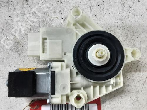 Rudehejsemotor bagstkærm venstre VW GOLF VII (5G1, BQ1, BE1, BE2) 2.0 TDI (150 hp) 28516459