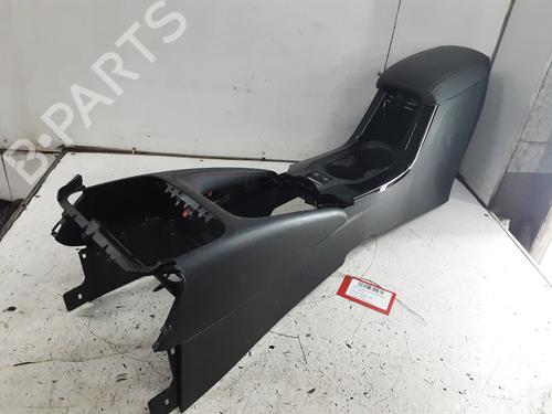 Middle console TOYOTA COROLLA Saloon (_E21_) 1.8 VVTi Hybrid (ZWE211, MZEA12) | BP31842347I22