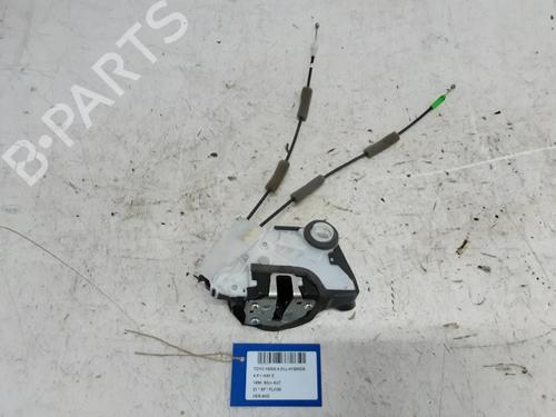 front-right-lock-toyota-yaris-_p21_-_pa1_-_ph1_-2020-32243425 main image