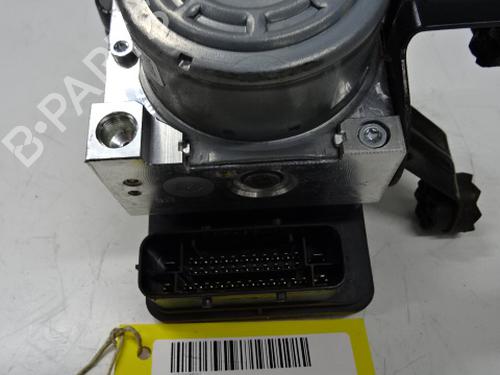 Used ABS pump BMW 4 Coupe (F32, F82) 420 d (184 hp) 20275152