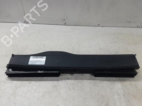 Used Air filter box Air filter box VW GOLF VII (5G1, BQ1, BE1, BE2) 1.0 TSI (110 hp) 32245628 32245628