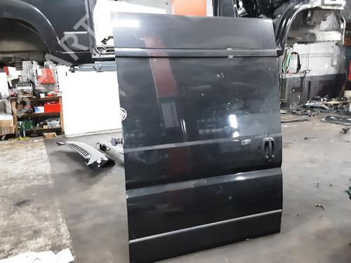 Used Right slide door Right slide door PEUGEOT BOXER Van 2.2 BlueHDi 140 (140 hp) 33439638 33439638