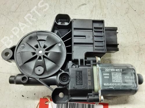 Left front window motor VW POLO VI (AW1, BZ1, AE1) 1.0 TSI | BP23644377E21 - Image 2