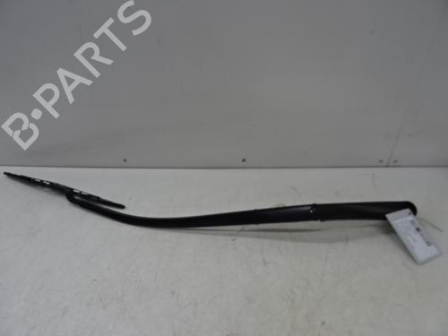 Used Front windshield wiper arm KIA CEE'D (JD) 1.6 CRDi 128 (128 hp) 20272576