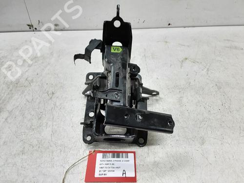 Apoio da caixa Apoio da caixa TOYOTA YARIS (_P13_) 1.5 Hybrid (NHP130_) (101 hp) 33872148 33872148