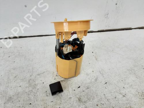 Used Fuel pump Fuel pump BMW X1 (E84) sDrive 20 d (177 hp) 33439604 33439604