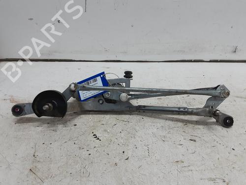 front-wipers-mechanism-toyota-yaris-_p21_-_pa1_-_ph1_-2020-32243237 main image