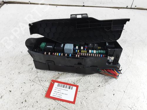 Used Fuse box VOLVO XC40 (536) T5 AWD (247 hp) 33199453
