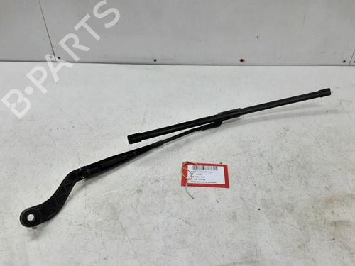front-windshield-wiper-arm-ford-ecosport-2011-2012-2013-2014-2015-2016-2017-2018-2019-2020-2021-2022-32249143 main image