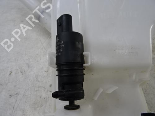 Used Washer pump RENAULT KADJAR (HA_, HL_) 1.2 TCe 130 (HLMR) (130 hp) 32629209