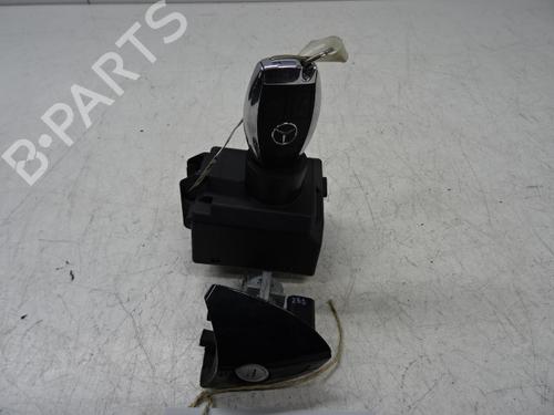 Used Ignition barrel MERCEDES-BENZ CLA Coupe (C117) CLA 220 CDI / d (117.303) (163 hp) 20273798