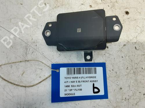 Used Control unit TOYOTA YARIS (_P21_, _PA1_, _PH1_) 1.5 Hybrid (MXPH11) (92 hp) 32243809