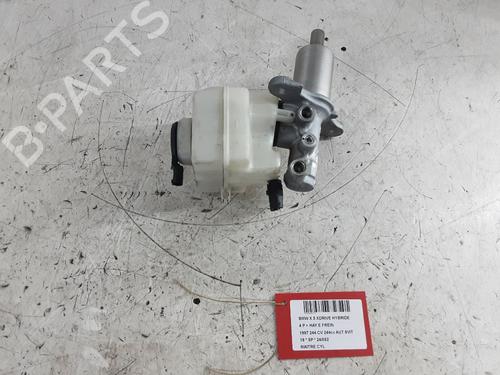 Used Brake master cylinder BMW X5 (F15, F85) xDrive 40e (279 hp) 32359745