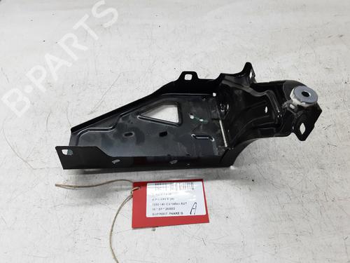 Support de phare gauche BMW X2 (F39) sDrive 18 i (140 hp) 32225010
