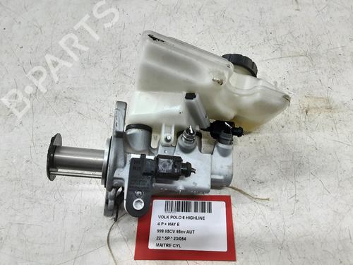 Used Brake master cylinder Brake master cylinder VW POLO VI (AW1, BZ1, AE1) 1.0 TSI (95 hp) 23644368 23644368