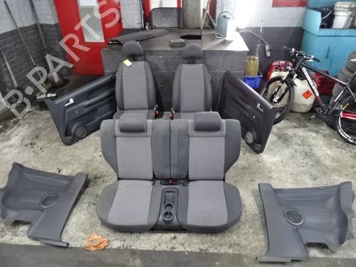 Ensemble sièges Ensemble sièges VW FOX Hatchback (5Z1, 5Z3, 5Z4) 1.4 TDI (70 hp) 39055998 39055998