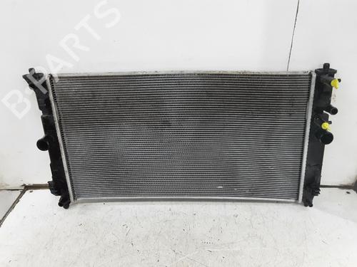 Used Water radiator TOYOTA COROLLA Saloon (_E21_) 1.8 VVTi Hybrid (ZWE211, MZEA12) (98 hp) 31823198