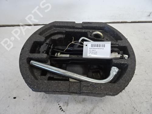 Used Jack Kit Jack Kit SKODA ROOMSTER (5J7) 1.4 TDI (80 hp) 39055989 39055989