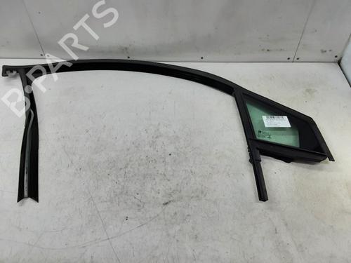 front-right-door-window-opel-astra-k-b16-2015-2016-2017-2018-2019-2020-2021-2022-32245662 main image