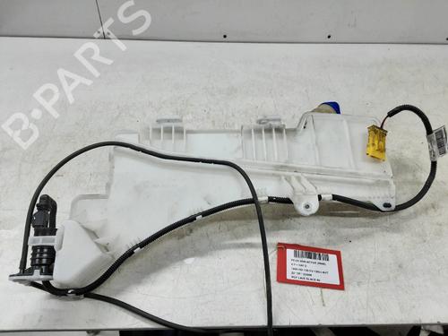 Used Windscreen washer tank PEUGEOT 3008 II SUV (MC_, MR_, MJ_, M4_) 1.5 BlueHDi 130 (131 hp) 20280445