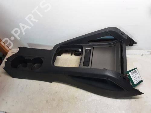 Used Middle console Middle console 23503929 23503929