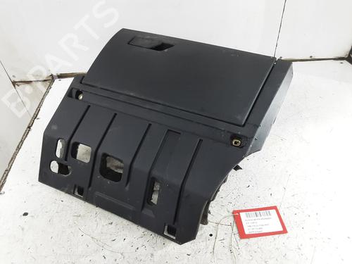 Handskerum AUDI A3 Sportback (8YA, 8YF) 30 TDI (116 hp) 32248741