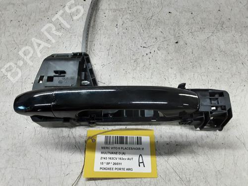 Used Rear left exterior door handle Rear left exterior door handle MERCEDES-BENZ V-CLASS (W447) V 220 CDI / d (447.811, 447.813, 447.815) (163 hp) 39889437 39889437