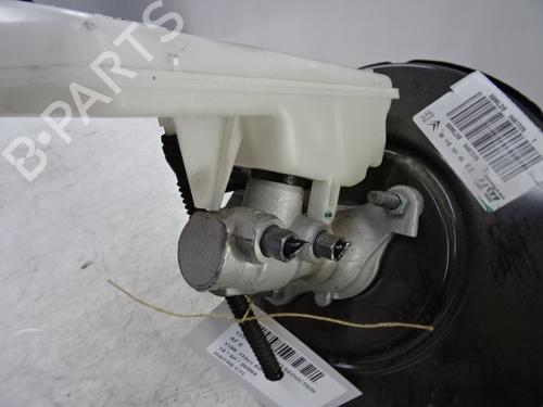 Used Brake master cylinder Brake master cylinder CITROËN C3 Picasso (SH_) 1.2 THP 110 (SHHNZ6) (110 hp) 39052959 39052959