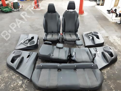 Used Seats set PEUGEOT 2008 II (UD_, US_, UY_, UJ_, UR_, UC_) 1.2 PureTech 130 (USHNS, URHNS) (130 hp) 23900906