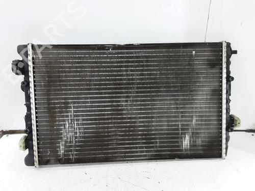 Used Water radiator VW POLO IV (9N_, 9A_) 1.4 16V (80 hp) 32247624