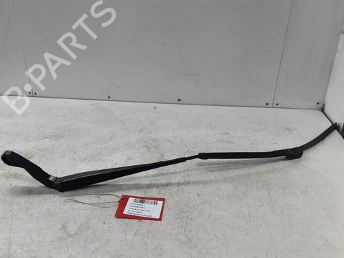 Used Front windshield wiper arm Front windshield wiper arm PEUGEOT BOXER Van 2.2 BlueHDi 140 (140 hp) 33439701 33439701