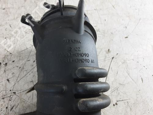 other-toyota-yaris-_p13_-2010-2011-2012-2013-2014-2015-2016-2017-2018-2019-2020-32244839 main image