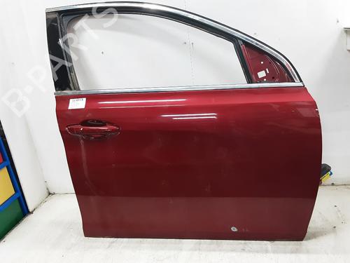 Used Right front door Right front door 32242702 32242702