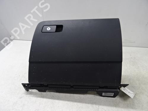 Used Glove box Glove box 39056381 39056381