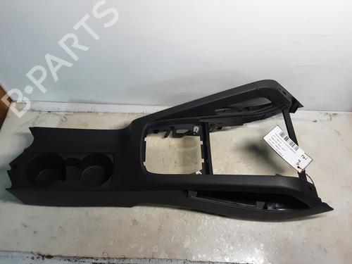 Used Middle console Middle console 23401621 23401621