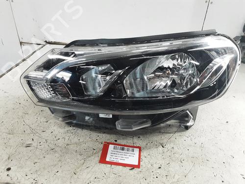 Used Left headlight TOYOTA PROACE Bus (MDZ_) 2.0 D4d (MDZA) (144 hp) 31604702