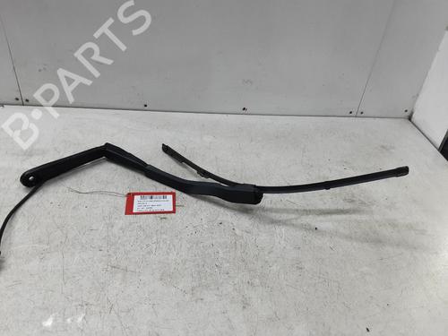 Used Front windshield wiper arm BMW 4 Gran Coupe (G26) 420 d Mild-Hybrid (190 hp) 29399833