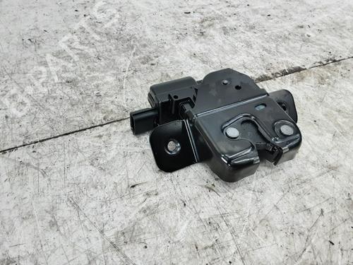 Tailgate lock RENAULT CLIO V (B7_) 1.5 Blue dCi 100 (B7AD) | BP35948478C101 - Image 2