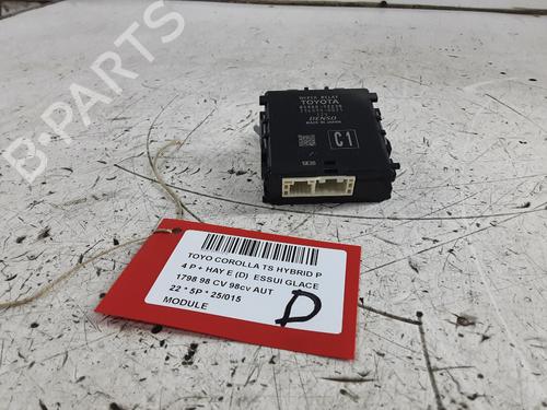 Used Control unit Control unit TOYOTA COROLLA Saloon (_E21_) 1.8 VVTi Hybrid (ZWE211, MZEA12) (98 hp) 31842295 31842295