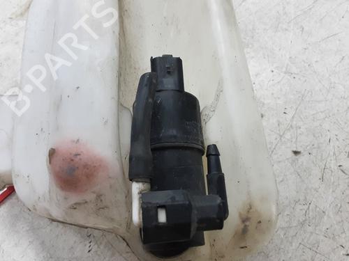 Used Washer pump RENAULT KANGOO / GRAND KANGOO II (KW0/1_) 1.2 TCe 115 (KW02, KW14) (115 hp) 20281236