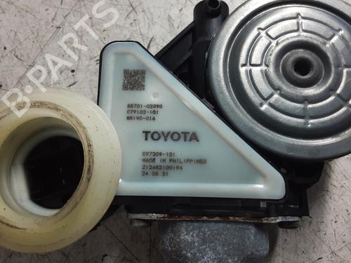 Left front window motor TOYOTA COROLLA Saloon (_E21_) 1.8 VVTi Hybrid (ZWE211, MZEA12) | BP31842312E21