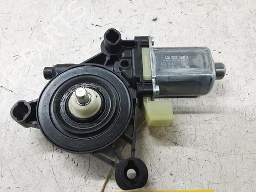 Left front window motor SEAT LEON (KL1, KLG) 1.5 eTSI | BP39063733E21 - Image 3