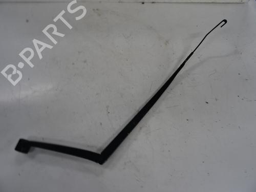 Used Front windshield wiper arm HYUNDAI TUCSON (TL, TLE) 1.7 CRDi (116 hp) 20272490